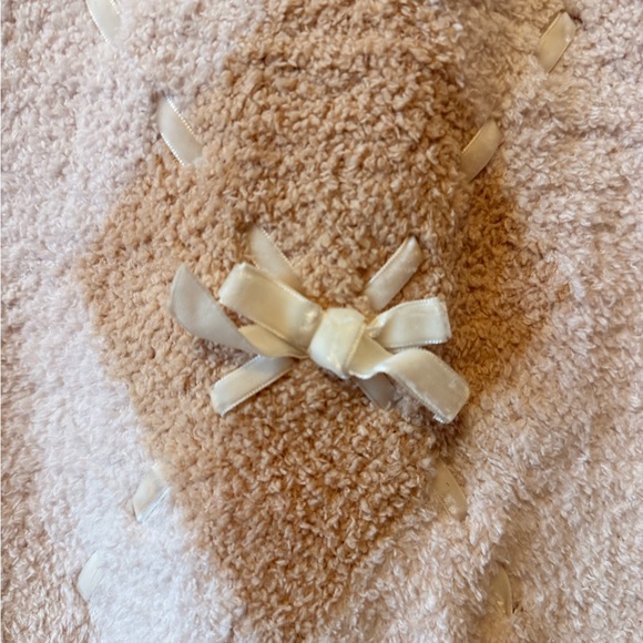 LIZ LISA Pink and Cream V-Neck Sweater | Size 0 - Picture 4 of 6